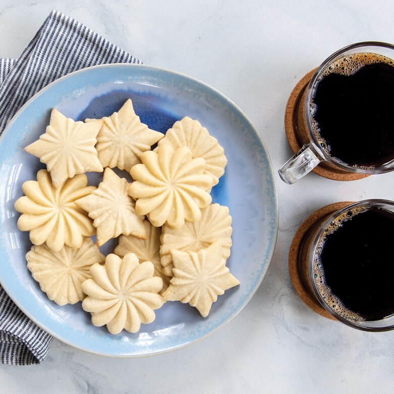01237_beauty_pleated_cookies_with_coffee__81109.1617722793.1280.1280.jpg