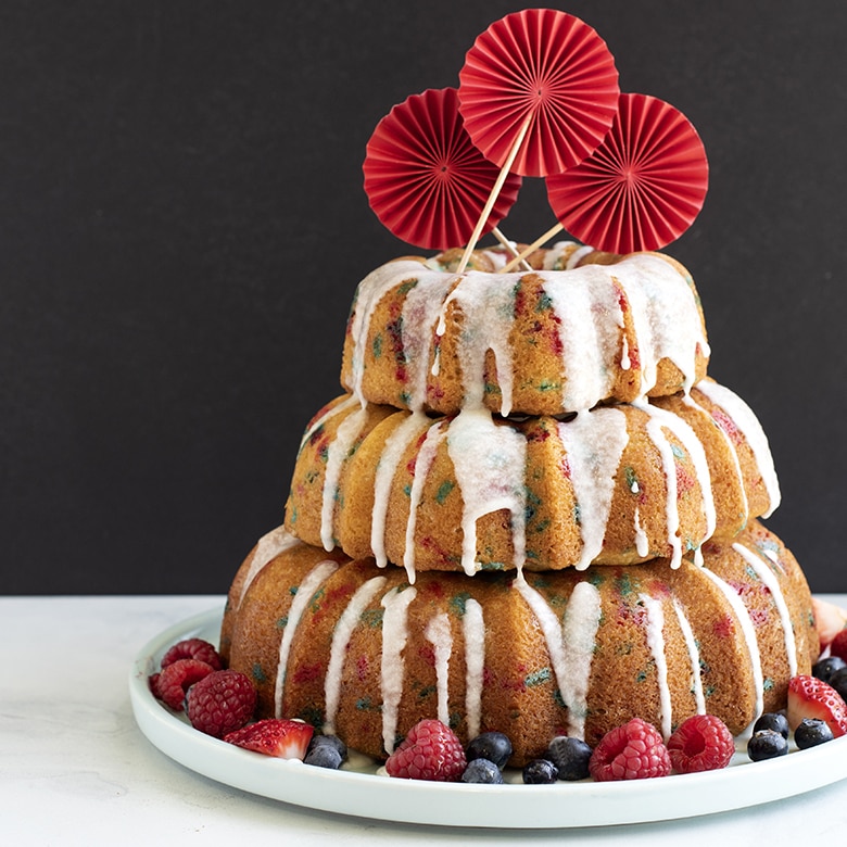 recipe_shoot_glazed_bundt-off_center__30900.1617722753.1280.1280.jpg